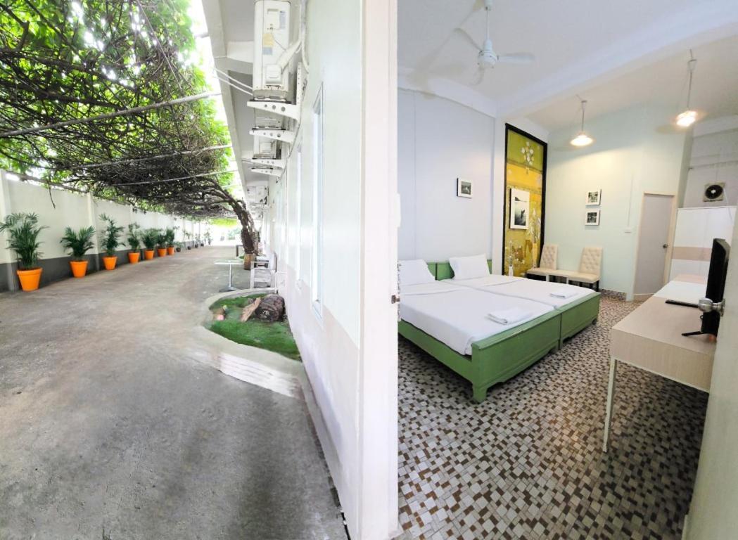 Rajata Hotel بانكوك المظهر الخارجي الصورة